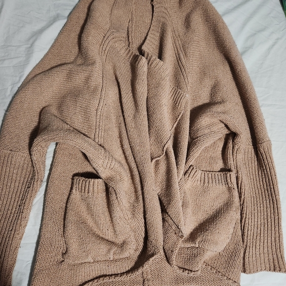 Tan Open Sweater - Picture 3 of 3